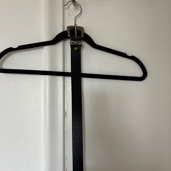 Women’s Black and Gold Western Belt - Picture 2 of 3